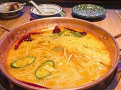 酸辣锅底-洱火云南酸菜牛肉火锅(石景山当代商城店)