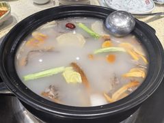 -九寨沟特色牦牛肉汤锅