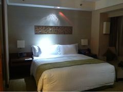 iphone_upload_pic-广州中心皇冠假日酒店