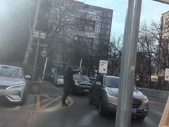 -北京市海淀医院-停车场