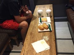 -星巴克臻选(威海威高广场店)