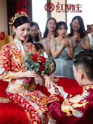 -LOVE SHINE婚纱·红鼎庄龙凤褂·妈妈装定制