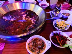 -红牌美蛙鱼头火锅(万辉国际广场店)