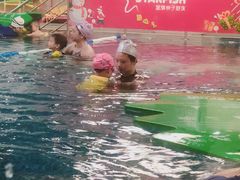 -蓝旗亲子游泳(范湖万达广场店)