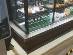 面包甜点陈列柜-星巴克(宝山万达店)