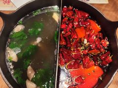 草本鸳鸯锅-盡膳口福跷脚牛肉火锅(晶耀前滩店)