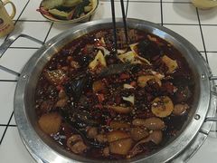 -晓彭肥肠鸡·泡椒鸡火锅(水木天地店)