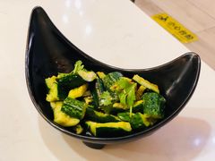 凉拌黄瓜-八乔煎肉馆·丹东特色煎锅(梅林店)
