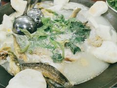 -丹水桥地锅鱼·翘嘴鲌·地方特色全鱼宴(丹江口大坝店)
