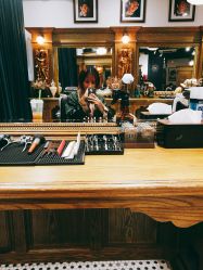 -TWOFACE 双面理发馆