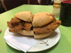 猪扒包-胜利茶餐室