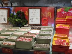 -四囍码头海鲜烧烤自助火锅(外滩南京东路悦荟广场店)