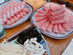 -毛辣果·贵州红酸汤牛肉火锅(西单店)