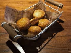 -more than meow吴止猫主题餐厅(承德 中船汇店)