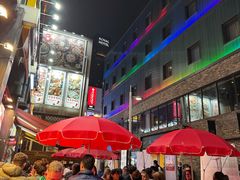 -BHC炸鸡(明洞总店)