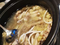 -东椰·海南椰子鸡火锅(朝阳门店)