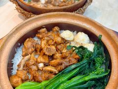 滑鸡煲仔饭-何煲强·煲仔饭·啫啫煲顺德老字号(上下九店)