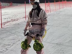 -中旅松花湖滑雪场