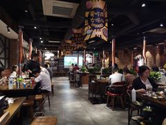 大堂-·缸桶屋·韩式牛肋条自助烤肉(西湖D11店)