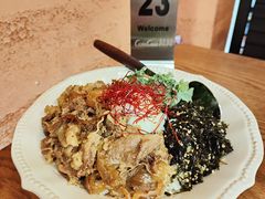 又一餐温泉蛋肥牛饭-CowCow其其·牛杂咖啡公司(六运店)