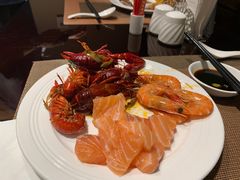 三文鱼-上海皇廷花园酒店·西餐厅·自助餐