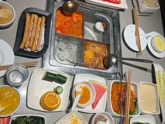 -海底捞火锅(关山保利店)