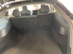 -TESLA 特斯拉(上海太古汇体验店)