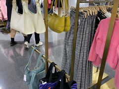 -URBAN REVIVO(济南世茂广场店)