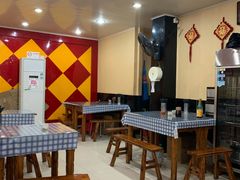 大堂-潘国仙耳光馄饨(黄家阙路店)