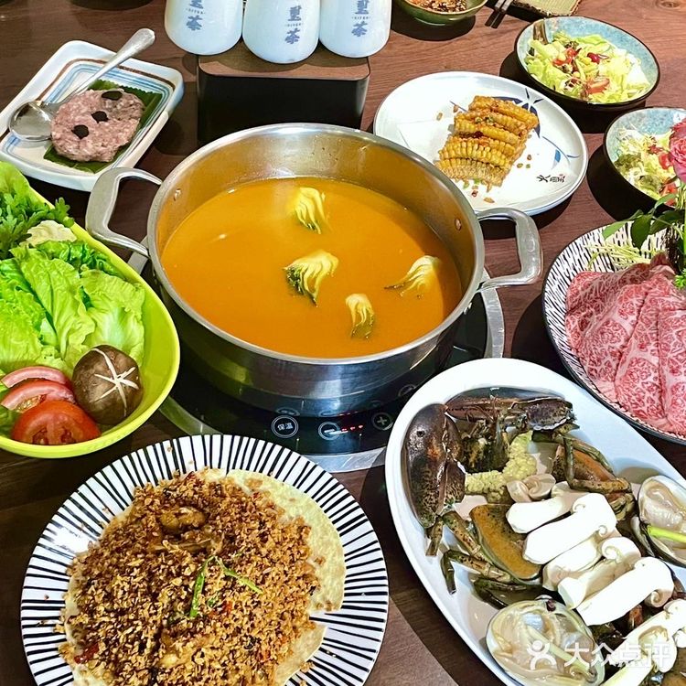 火锅届“爱马仕”, 用波士顿龙虾做锅底!