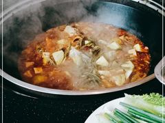 -铁锅炖灶台鱼老三炖鱼馆