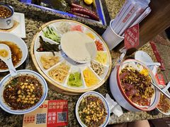 -怪噜范·老贵阳街头名小吃(汇金星力城店)