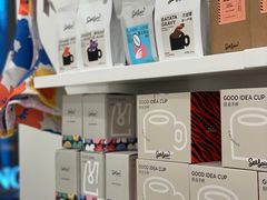 零售区-Seesaw Coffee(上海国金中心店)