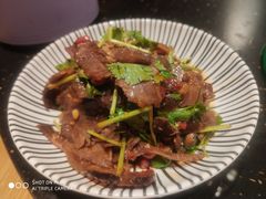 -老板很二(吉大店)