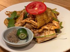 -大头虾越式风味餐厅(光明广场店)