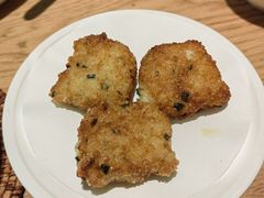 大粒皇蟹黄夹心饭团糕-苏小柳点心·手作小笼包(新街口分院店)