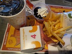 -麦当劳(得来速店)