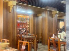 -亮亮面馆(经六路店)