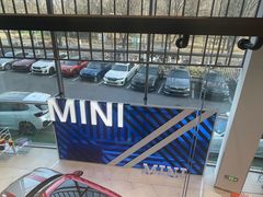 -北京盈之宝宝马&MINI4S店(望京店)