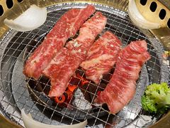 -山川小町·极番烧肉(新地假日广场店)