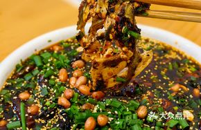 Spicy Sichuan Chicken in Chili Sauce