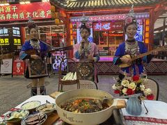 -刘姐啤酒鱼民族演艺餐厅(西街总店)