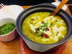 -周鱼小馆石锅酸菜鱼(活力汇店)