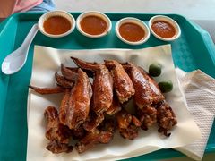 -东海岸人工湖美食村