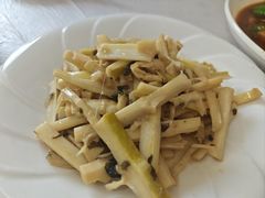-天乐农家鱼头王(天目湖店)