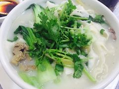 -YI PIN JU 一品居中餐厅 中国超市