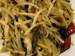 外婆菜炒土豆肉丝-渝信川菜(工体店)