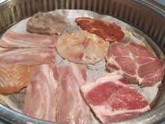 -佰烧海鲜烤肉火锅自助(世茂国际广场店)