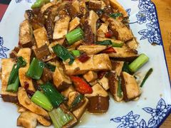 清炒猫爪菇-下梅人家土菜馆(历史文化餐厅度假区店)