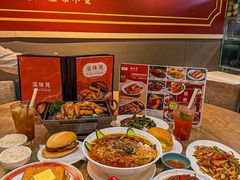 -滋味满屋美食坊(上海街店)